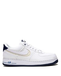 Baskets basses en cuir blanches Nike