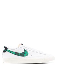 Baskets basses en cuir blanches Nike