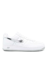 Baskets basses en cuir blanches Nike