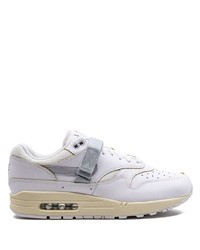 Baskets basses en cuir blanches Nike