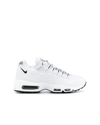 Baskets basses en cuir blanches Nike