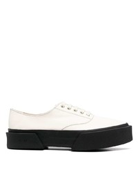 Baskets basses en cuir blanches Oamc