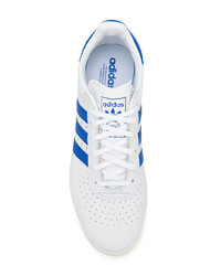 Baskets basses en cuir blanches adidas