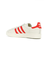 Baskets basses en cuir blanches adidas