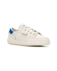 Baskets basses en cuir blanches adidas