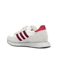 Baskets basses en cuir blanches adidas