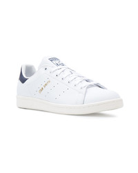 Baskets basses en cuir blanches adidas