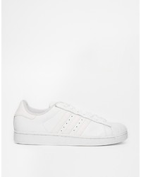 Baskets basses en cuir blanches adidas