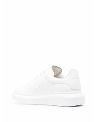 Baskets basses en cuir blanches Alexander McQueen