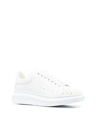 Baskets basses en cuir blanches Alexander McQueen