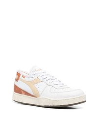 Baskets basses en cuir blanches Diadora