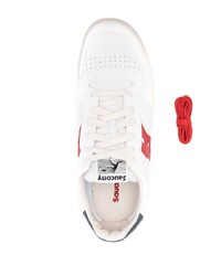 Baskets basses en cuir blanches Saucony