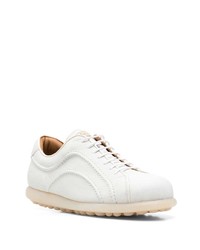 Baskets basses en cuir blanches Camper