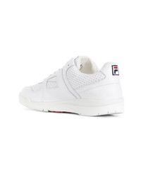 Baskets basses en cuir blanches Fila