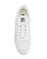 Baskets basses en cuir blanches Fila