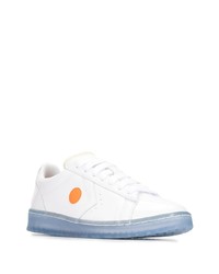 Baskets basses en cuir blanches Converse