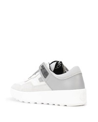 Baskets basses en cuir blanches Moncler