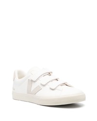 Baskets basses en cuir blanches Veja