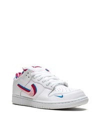 Baskets basses en cuir blanches Nike