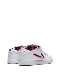 Baskets basses en cuir blanches Nike