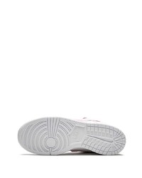 Baskets basses en cuir blanches Nike