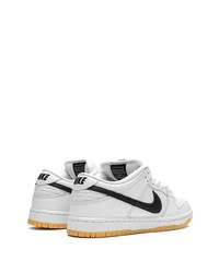 Baskets basses en cuir blanches Nike