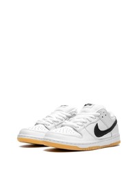 Baskets basses en cuir blanches Nike