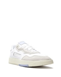 Baskets basses en cuir blanches adidas