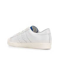 Baskets basses en cuir blanches adidas