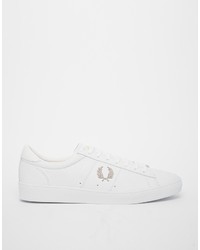 Baskets basses en cuir blanches Fred Perry