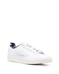 Baskets basses en cuir blanches adidas