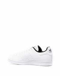 Baskets basses en cuir blanches adidas