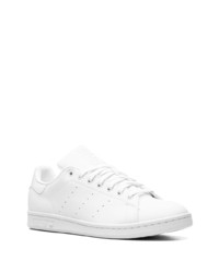 Baskets basses en cuir blanches adidas