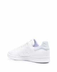 Baskets basses en cuir blanches adidas