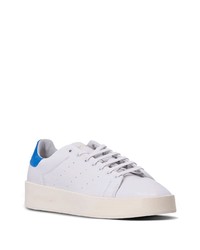 Baskets basses en cuir blanches adidas