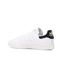 Baskets basses en cuir blanches adidas