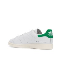 Baskets basses en cuir blanches adidas