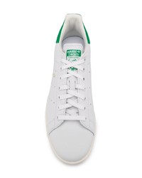 Baskets basses en cuir blanches adidas