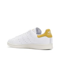 Baskets basses en cuir blanches adidas