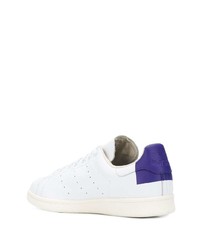 Baskets basses en cuir blanches adidas