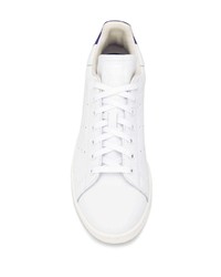 Baskets basses en cuir blanches adidas