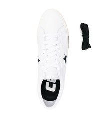 Baskets basses en cuir blanches Converse