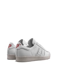 Baskets basses en cuir blanches adidas