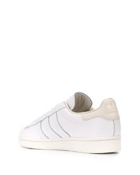 Baskets basses en cuir blanches adidas