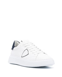 Baskets basses en cuir blanches Philippe Model Paris