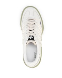 Baskets basses en cuir blanches adidas