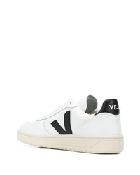 Baskets basses en cuir blanches Veja