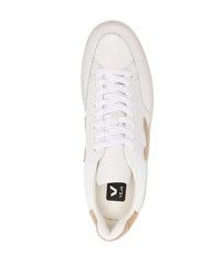 Baskets basses en cuir blanches Veja