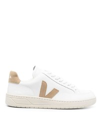 Baskets basses en cuir blanches Veja