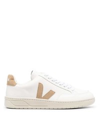 Baskets basses en cuir blanches Veja